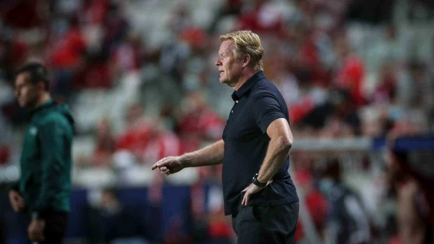 Koeman en el estadio de Da Luz / EFE