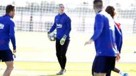 Ter Stegen, en un entrenamiento previo a la Champions League / FC Barcelona