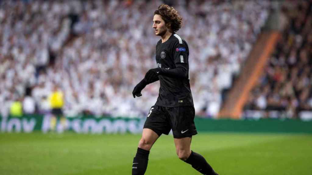 Adrien Rabiot jugando con el PSG / EFE