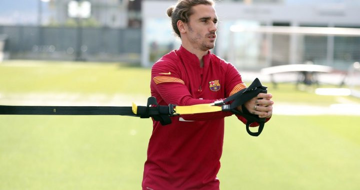 Griezmann en el entrenamiento / FC BARCELONA