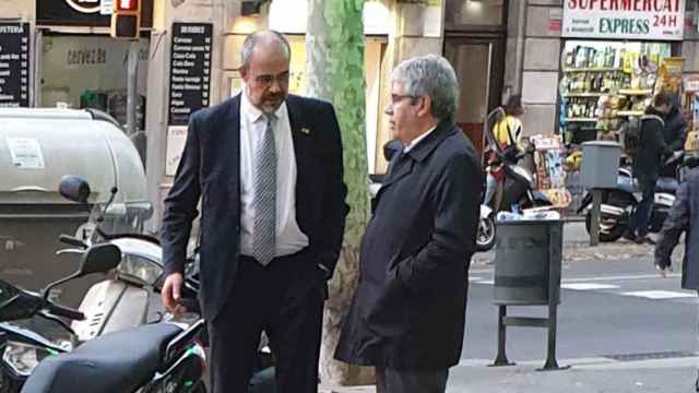 El consejero de Interior de la Generalitat, Miquel Buch, y el exconsejero de Presidencia, Francesc Homs, en Barcelona / CG