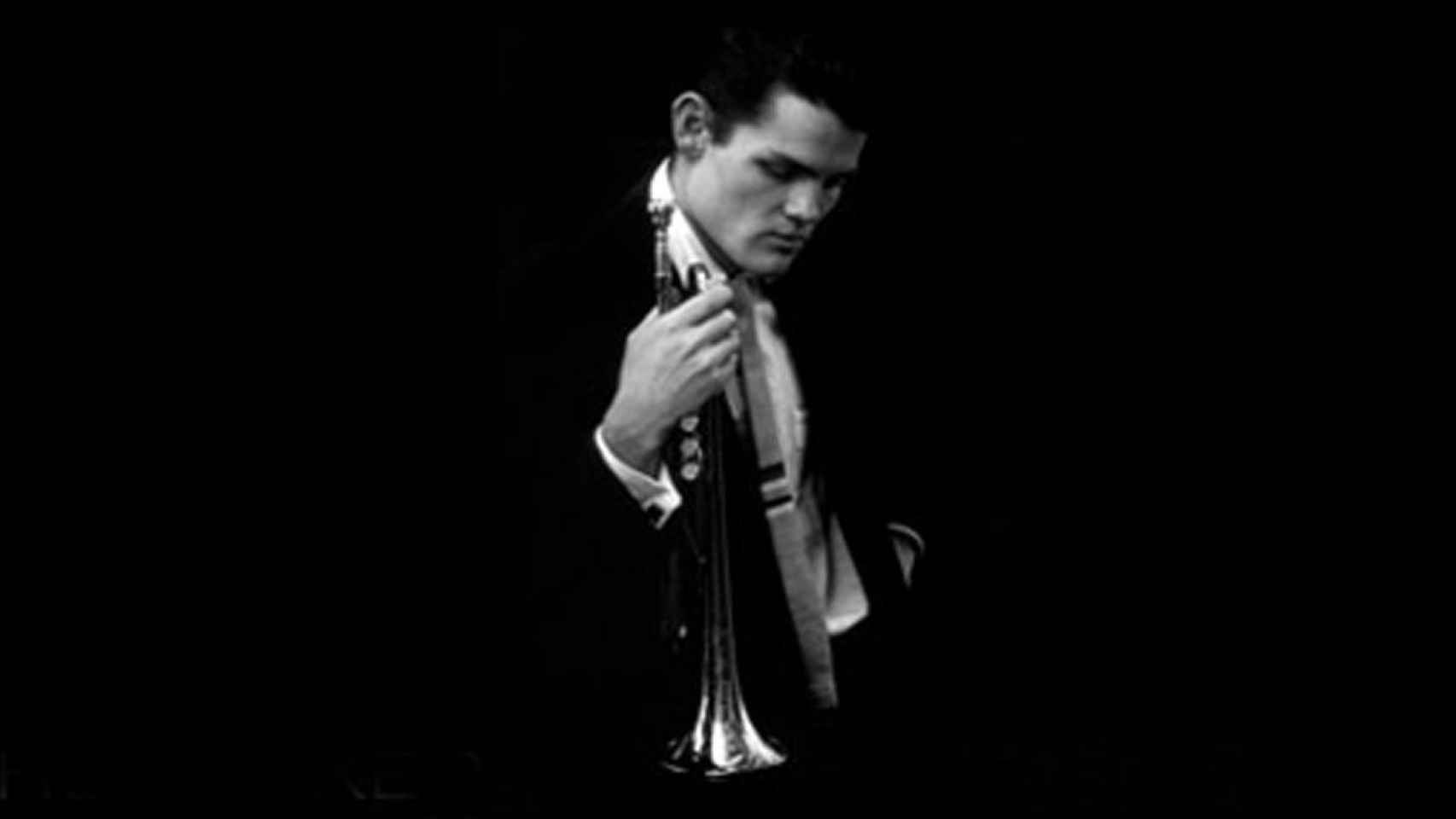 Chet Baker en la eclosión de su fotogenia