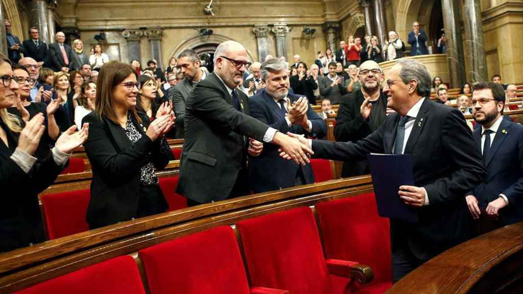 El presidente de la Generalitat de Cataluña, Quim Torra, en el pleno extraordinario del Parlament convocado en respuesta a la resolución de la Junta Electoral Central / EFE