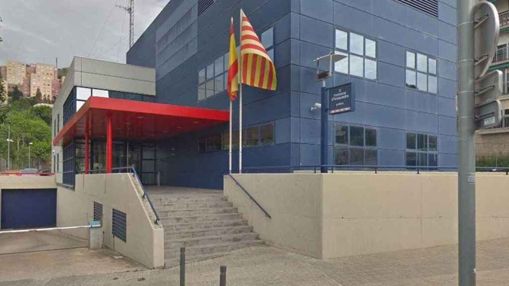 Comisaría de Mossos de Santa Coloma de Gramenet / GOOGLE