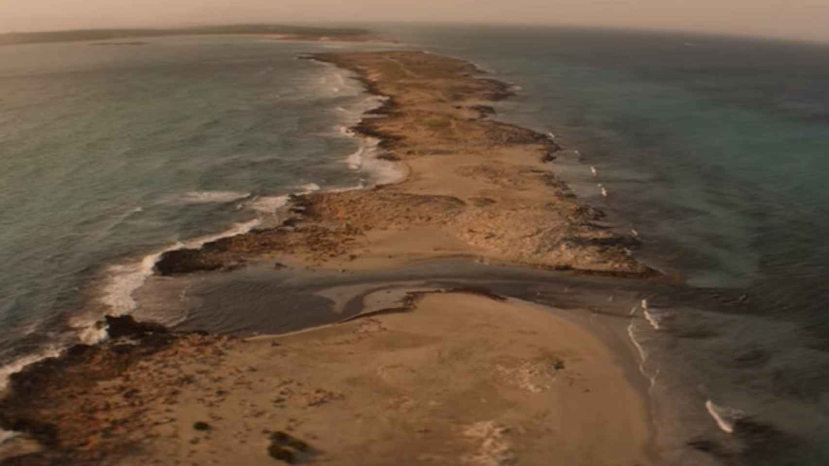 Una foto de la isla de Formentera, Estrella Damm