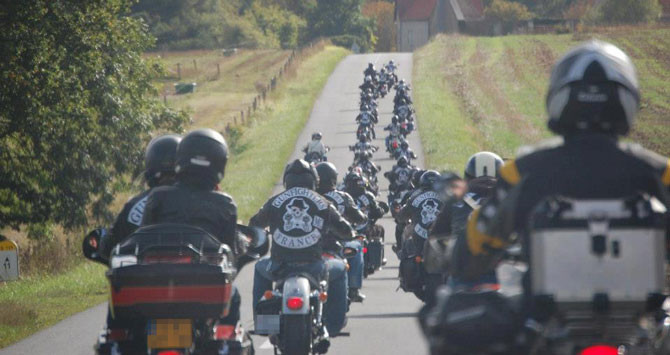 Ruta motera internacional de los Gunfighters / GF