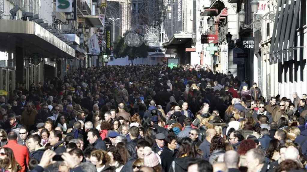 Una de las calles más céntricas de Madrid transitada por miles de ciudadanos