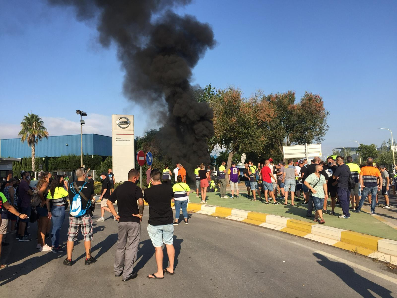 Protesta de trabajadores de Acciona en Zona Franca / COMITÉ DE EMPRESA DE ACCIONA FACILITY