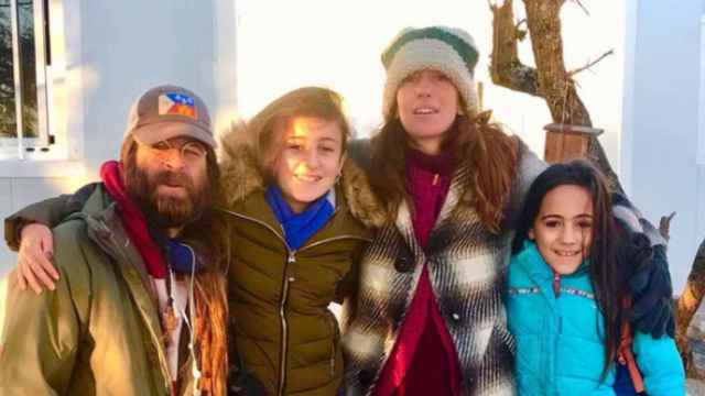 La familia que ha viajado desde Madrid hasta Nepal / INSTAGRAM