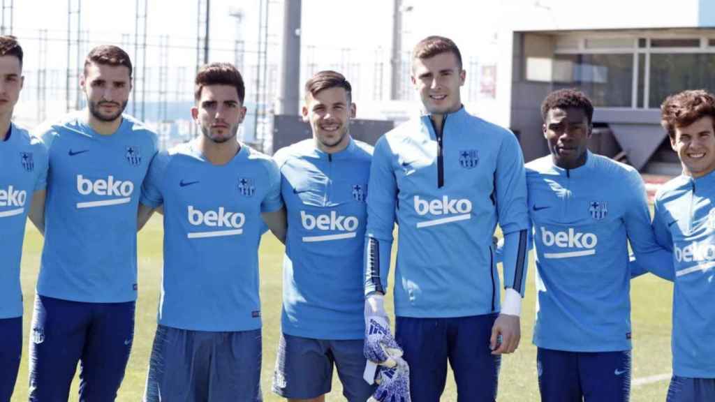 Una foto de los jugadores del filial durante un entrenamiento con el primer equipo / FCB