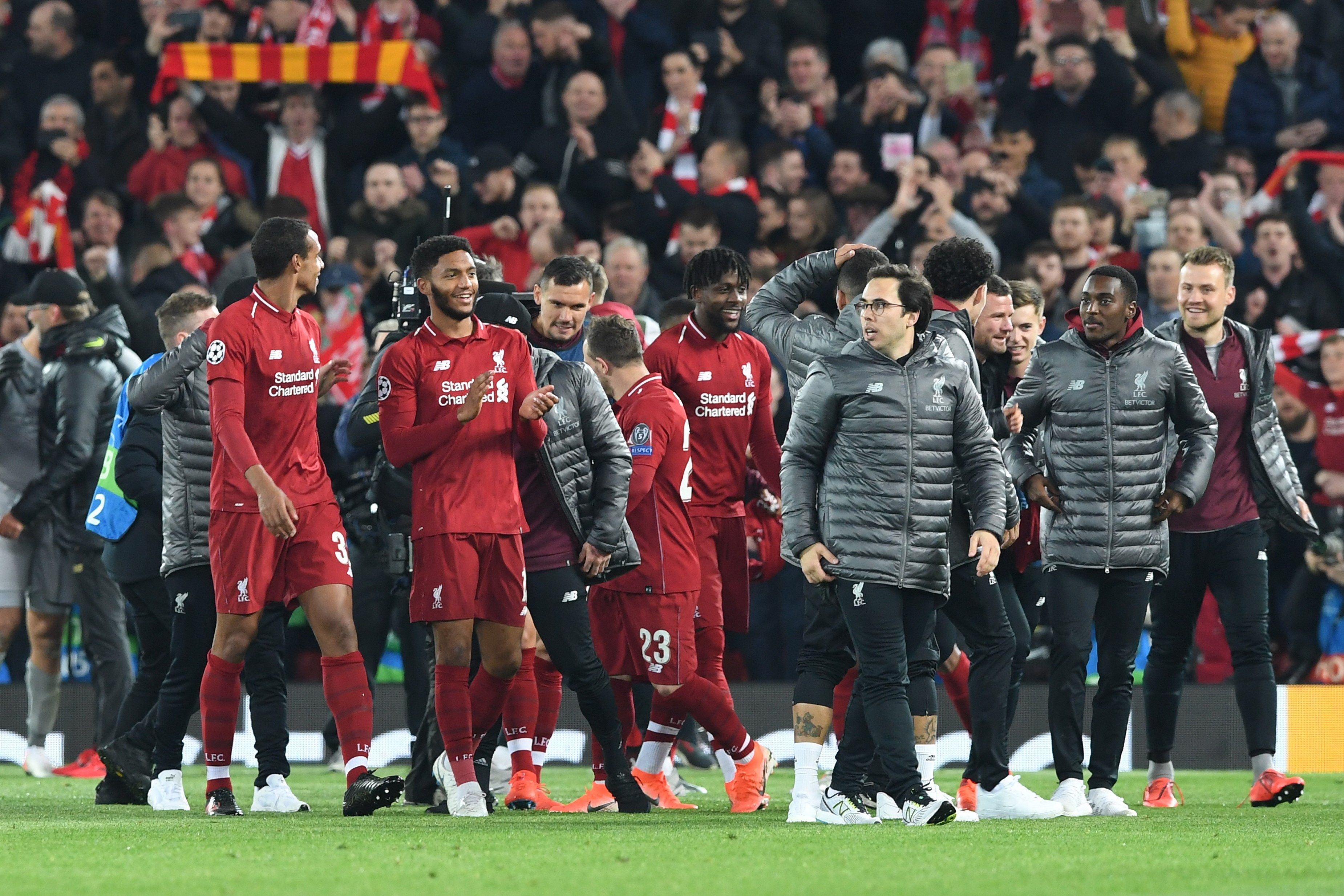 Los futbolistas del Liverpool celebran la remontada lograda ante el FC Barcelona / EFE