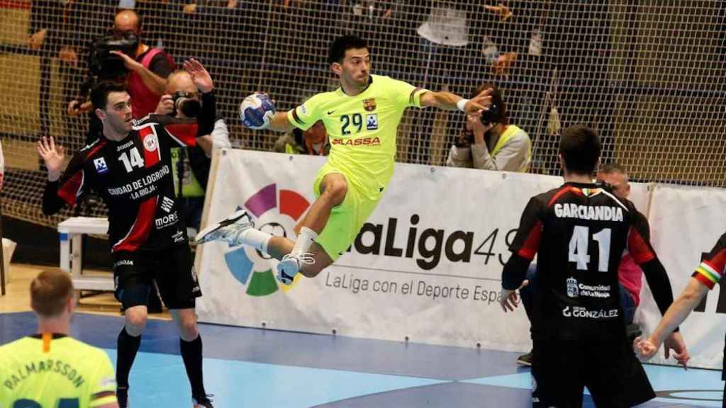 Una foto de Ilic, jugador del Barça Lassa, durante la final ante el Cuenca de la Copa / FCB