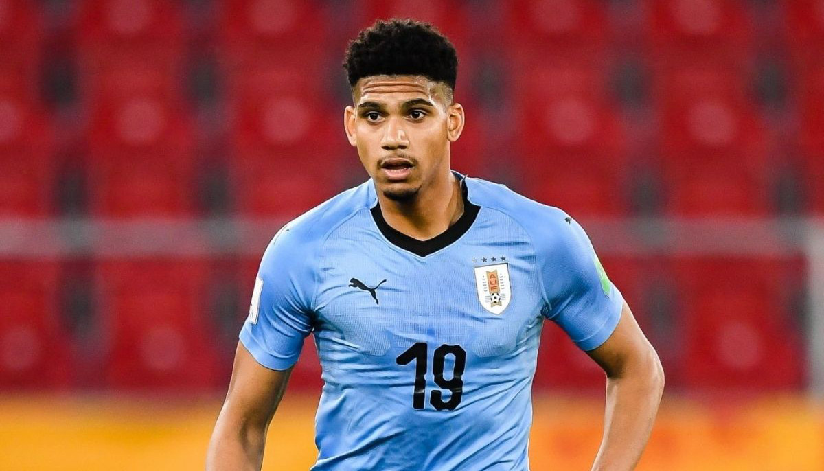 Ronald Araujo, durante un partido con la selección de Uruguay / CONMEBOL