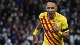 Pierre-Emerick Aubameyang pone los goles y sonríe como los jugones en el Bernabéu / EFE