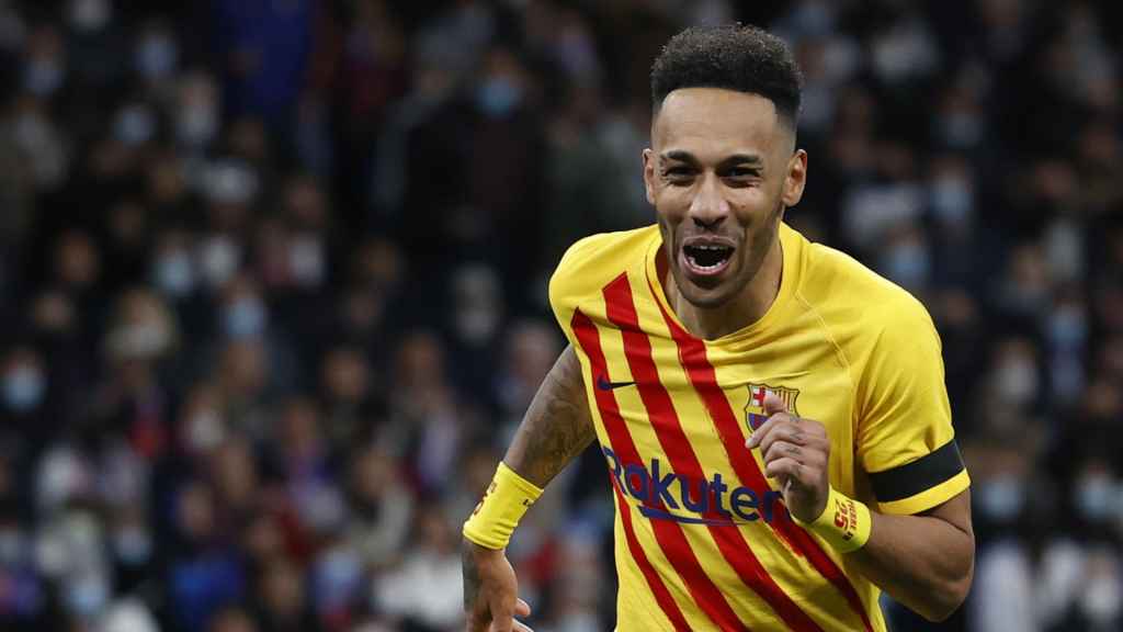 Pierre-Emerick Aubameyang pone los goles y sonríe como los jugones en el Bernabéu