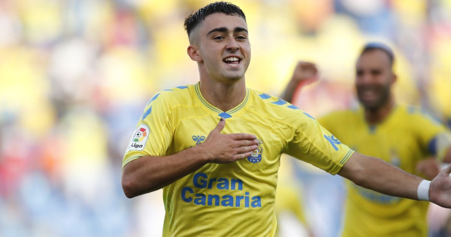 Alberto Moleiro celebra un gol con la UD Las Palmas