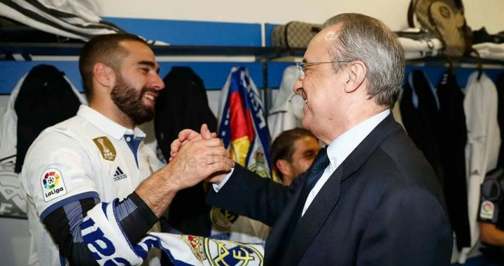 Dani Carvajal saludando a Florentino Pérez / Real Madrid