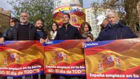 El líder de Ciudadanos en Cataluña, Carlos Carrizosa (izq.), junto a Nacho Martín y Anna Grau en el acto de homenaje a la Constitución / EP