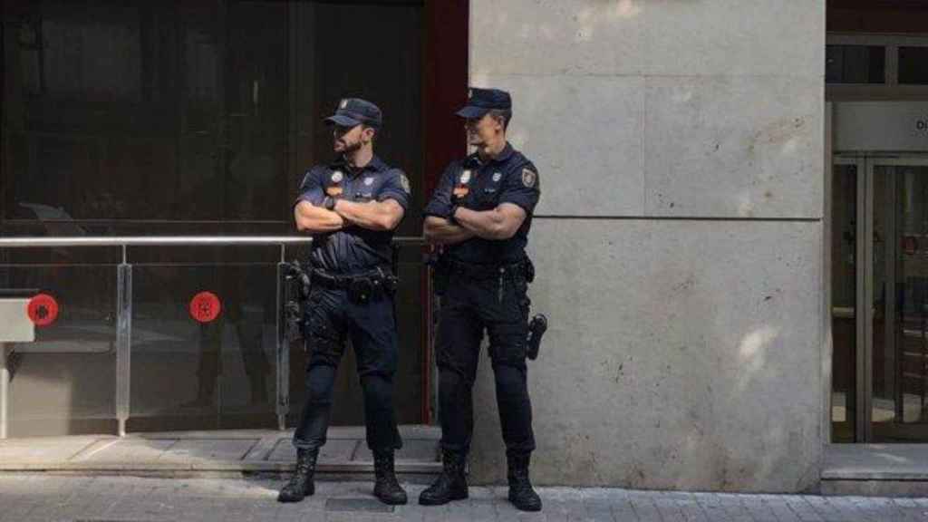 Registro de la Policía Nacional en la Diputación de Barcelona durante la 'operación Estela' / EP