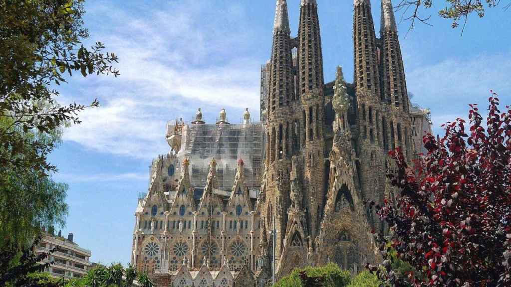 Sagrada Familia por Patrice Audet con licencia de reutilización de PIXABAY