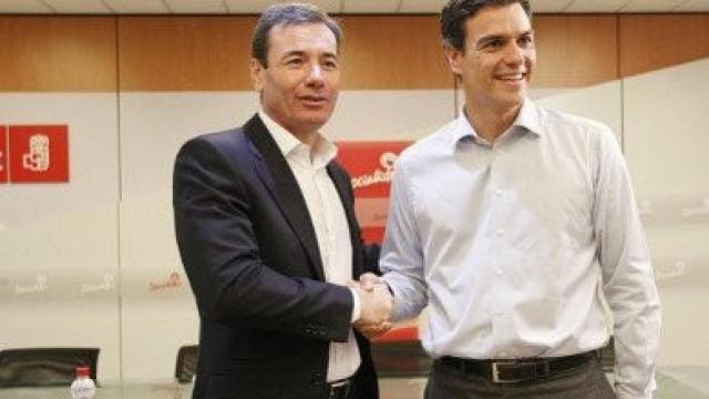El hasta ahora secretario general del PSM, Tomás Gómez, y el secretario general del PSOE, Pedro Sánchez, en una imagen de archivo.
