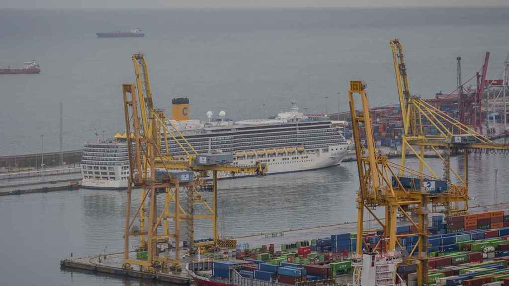 Uno de los cruceros que visitaban Barcelona antes de la pandemia / EP