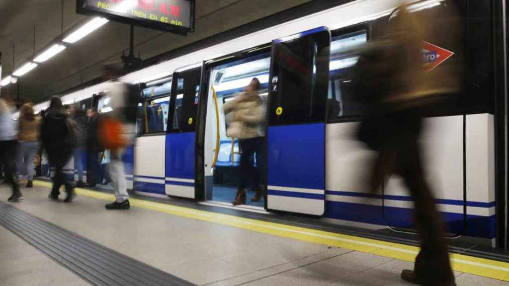 Una de las paradas de metro en Madrid / EFE