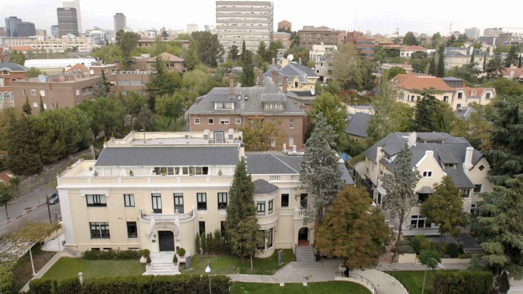 El exterior de la IE Business School en Madrid, en una imagen de archivo / CG