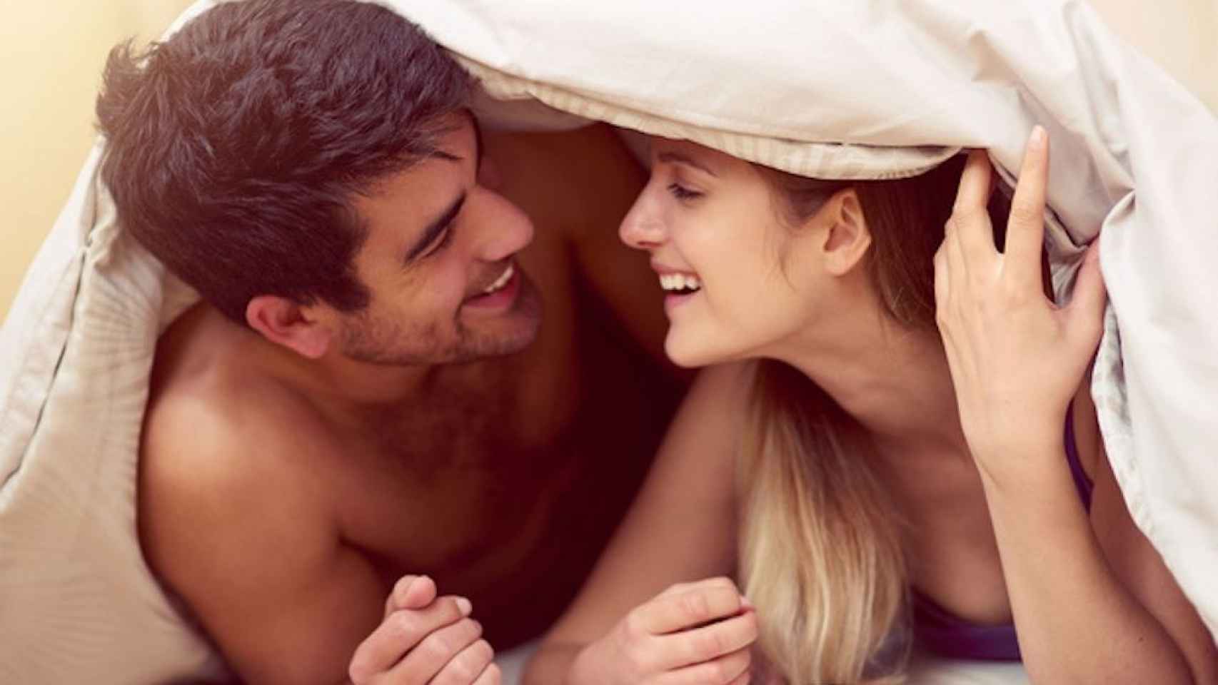 Cómo mejorar relación de pareja en la cama?