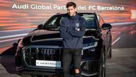 Sergi Roberto con su Audi Q8