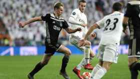 Una foto de Frenkie De Jong durante el partido contra el Real Madrid / EFE