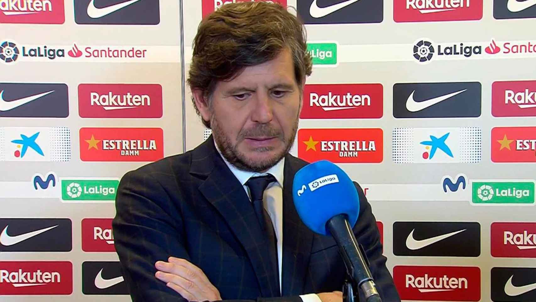 Mateu Alemany, respondiendo a los medios antes de un partido del Barça / Redes