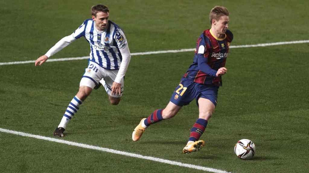 De Jong, en una acción ante la Real Sociedad | EFE