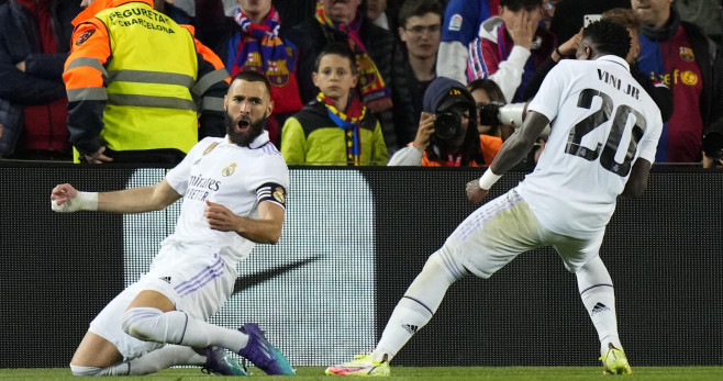 Karim Benzema celebra el segundo gol del Real Madrid / EFE