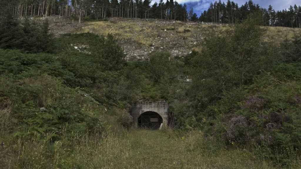 Entrada al túnel de Inchindown en Invergodon donde se ha recogido el eco de 112 segundos / CREATIVE COMMONS