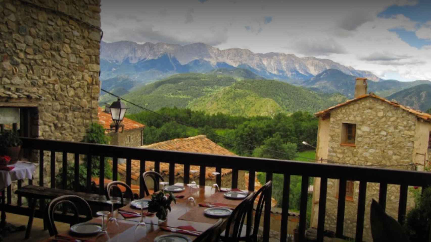 El restaurante Cal Lliuret, llamado al boicot tras la visita de Ada Colau / GOOGLE