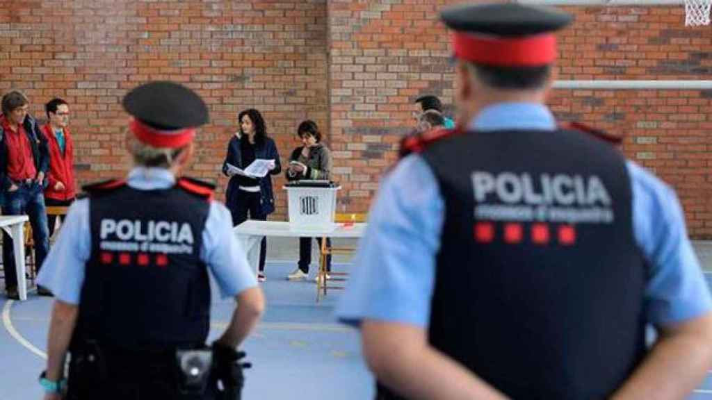 La AMI planteó que los Mossos desobedecieran a los jueces para asegurar el 1-O