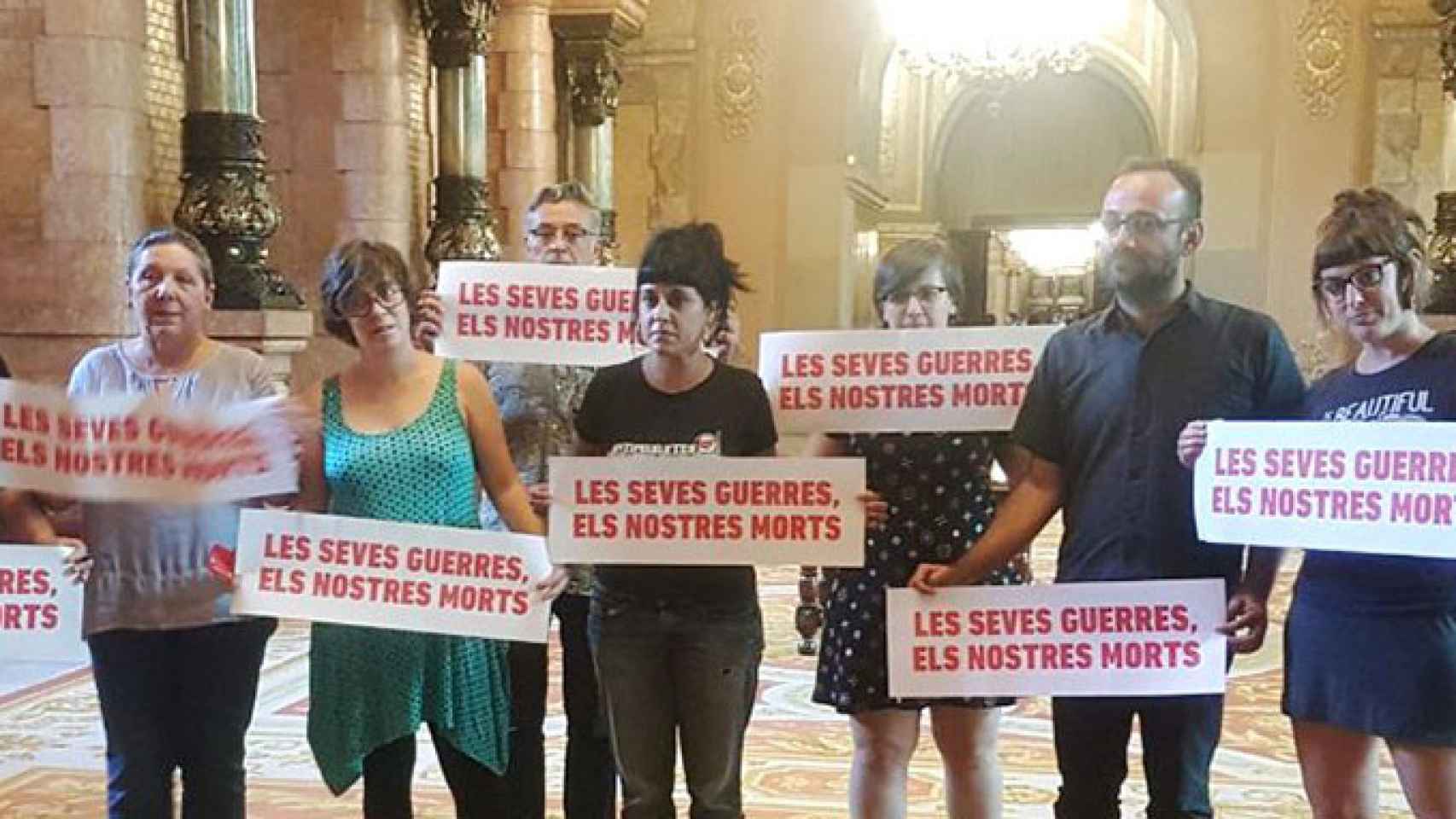 Acto alternativo de la CUP de repulsa de los atentados de Barcelona y Cambrils en el Parlamento de Cataluña / CUP