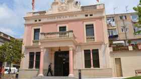 Fachada principal del ayuntamiento de Rubí (Barcelona) / CG