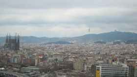 Cielos nubosos sobre la ciudad de Barcelona, que predominarán durante toda la jornada en Cataluña / EUROPA PRESS