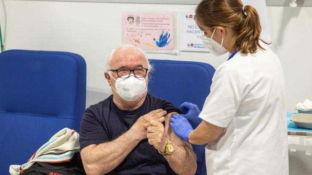 Un proceso de vacunación, sobre el que la Generalitat quiere generar conciencia ciudadana / EFE