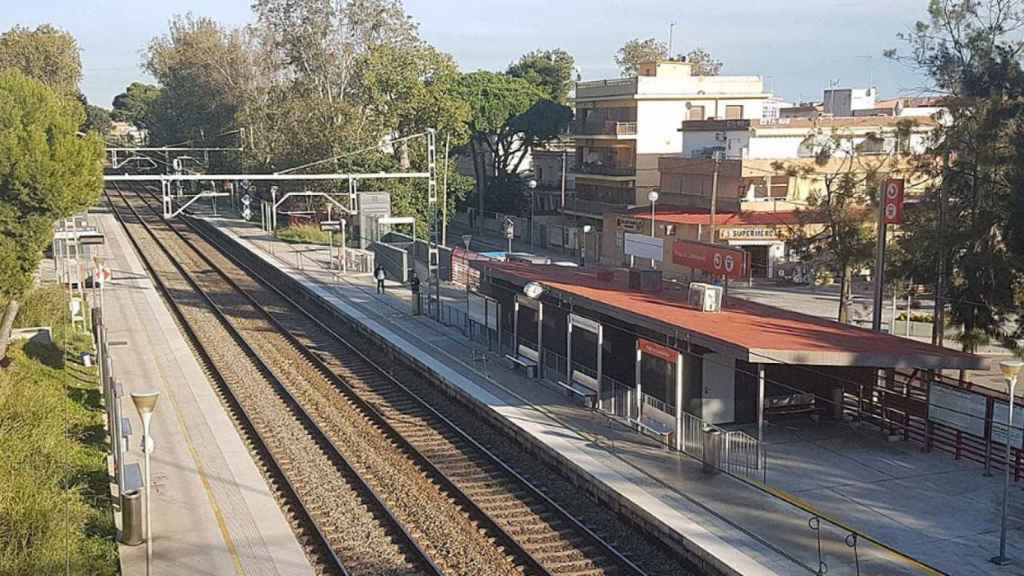 Parada de Rodalies de la playa de Castelldefels / WIKIPEDIA