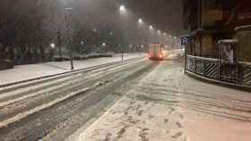 Nieve en una carretera de Puigcerdà (Girona) / CG