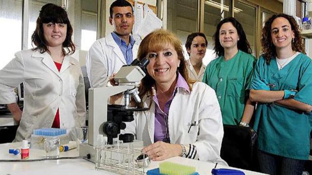 Mónica de la Fuente y su equipo.