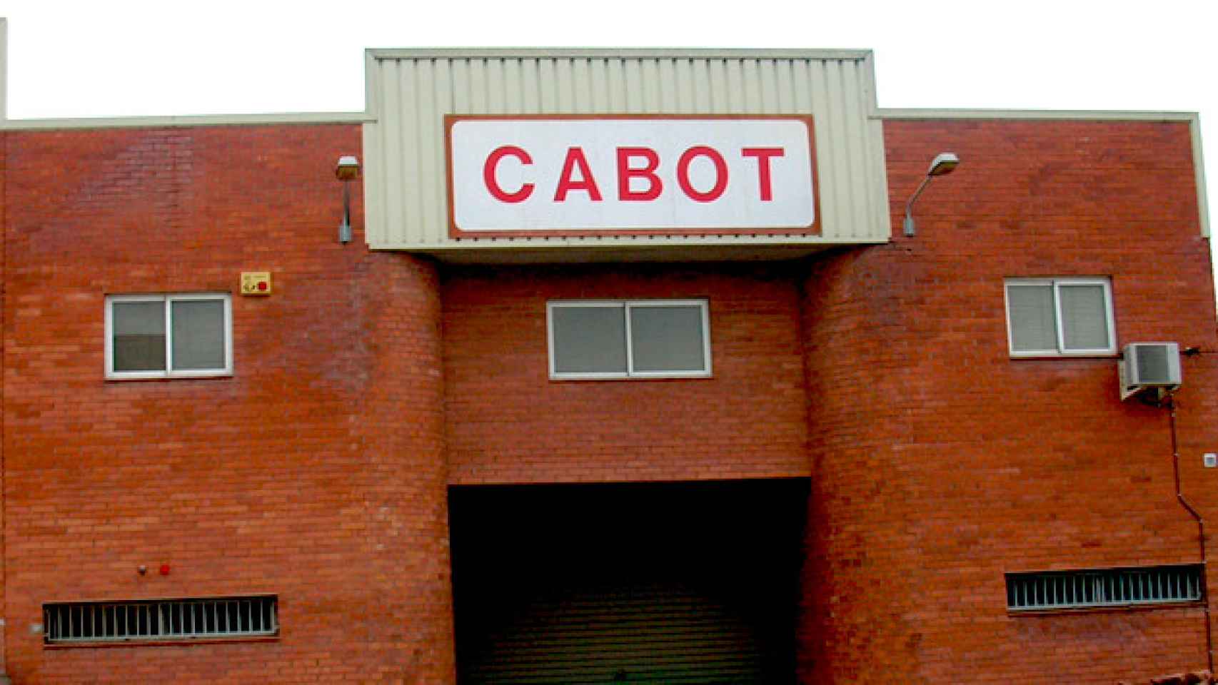 Fundición Cabot, de Sant Esteve Sesrovires, industria siderúrgica especializada en la fundición de piezas moldeadas en arena / CG