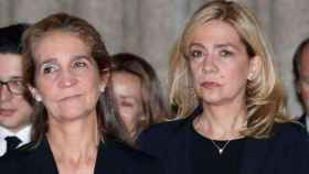 La Infanta Elena y la Infanta Cristina viajan a Abu Dabi /EFE