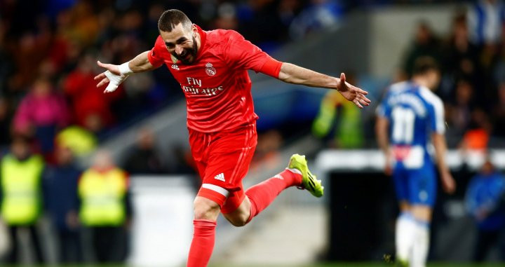 Karim Benzema celebrando un gol contra el RCD Espanyol / EFE