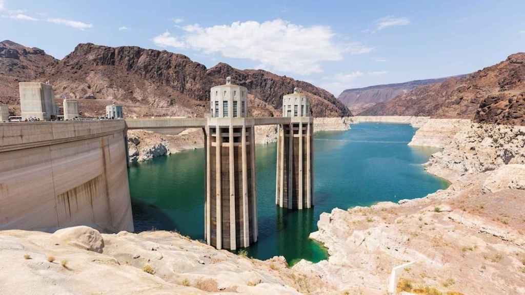 Los niveles de agua del lago Mead, la principal reserva de EEUU, se encuentran en mínimos históricos / JUSTIN LANE - EFE