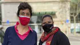 Dos de las cuidadoras que han encontrado trabajo gracias al Hospital Clínic / CLÍNIC