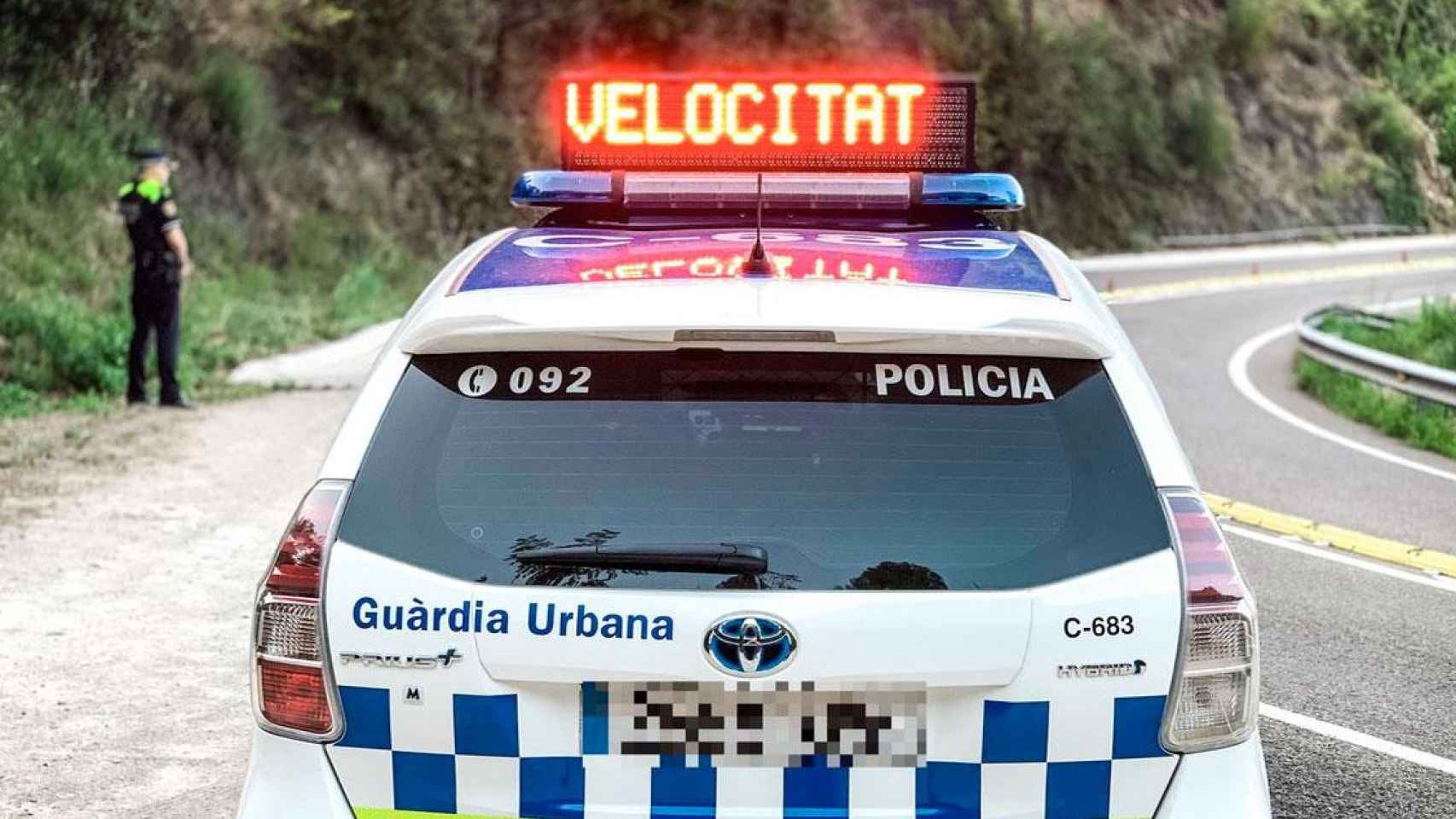 Guardia Urbana de Barcelona en tareas de prevención de accidente / GUB